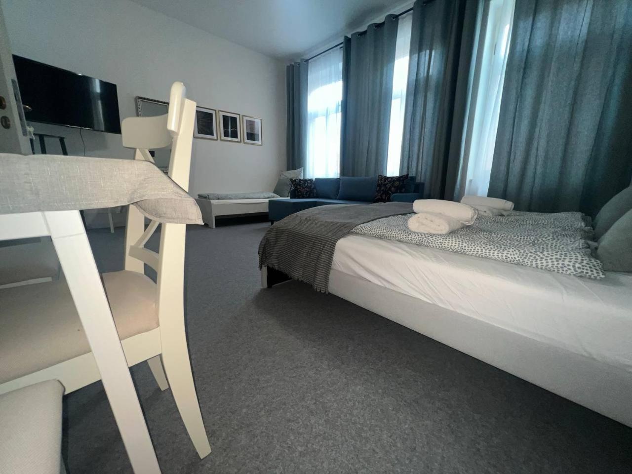 Koblenz Corner Rooms Exterior foto